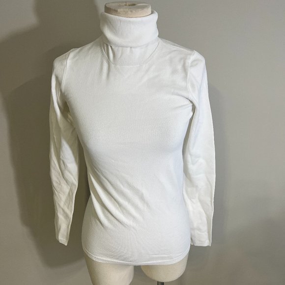 NWT STELLA MCCARTNEY Compact Knit Turtleneck Sweater in Optical White (6) - Picture 4 of 13